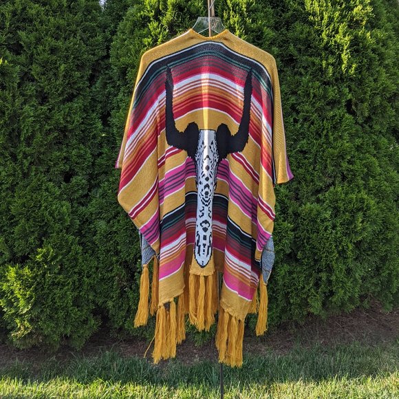 Windy Day Southwestern Serape Ruana - Picture 2 of 3